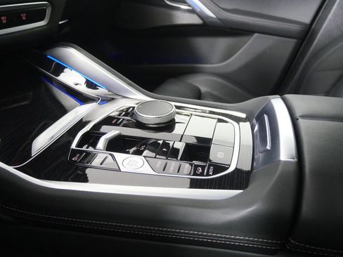 Used 2025 BMW X6 xDrive40i image 24