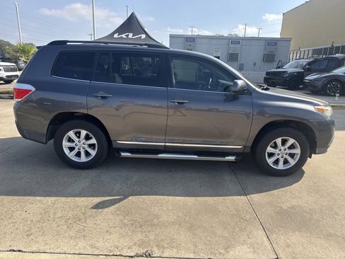 Used 2013 Toyota Highlander Base Plus image 13