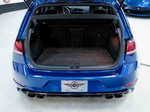 Used 2018 Volkswagen Golf R 4-Door image 79