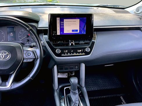 Certified 2023 Toyota Corolla Cross LE w/ Moonroof Package AWD/4WD image 8