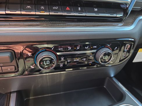 New 2026 Chevrolet Silverado 1500 RST w/ Convenience Package II AWD/4WD image 25
