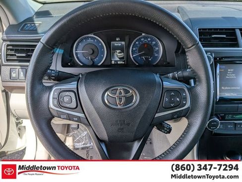 Used 2017 Toyota Camry XLE w/ Moonroof Package FWD image 17