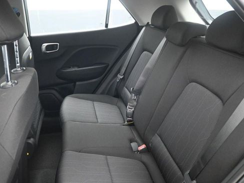 New 2026 Hyundai Venue SE image 29