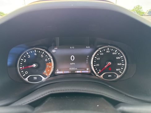 Used 2023 Jeep Renegade Limited AWD/4WD image 19