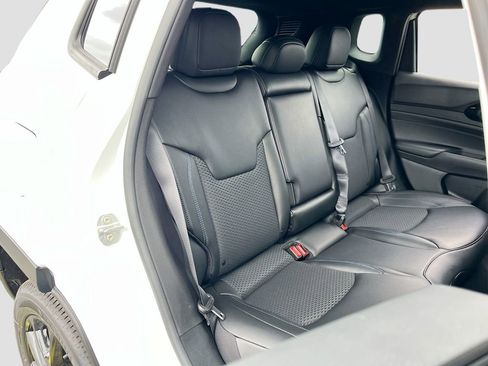 New 2026 Jeep Compass Latitude AWD/4WD image 24