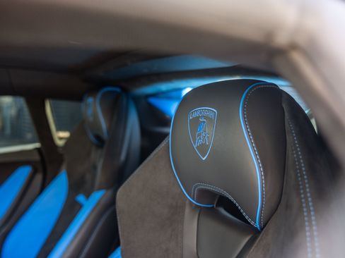 Used 2024 Lamborghini Huracan Tecnica RWD image 19