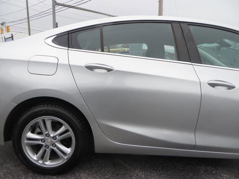 Used 2016 Chevrolet Cruze LT image 21