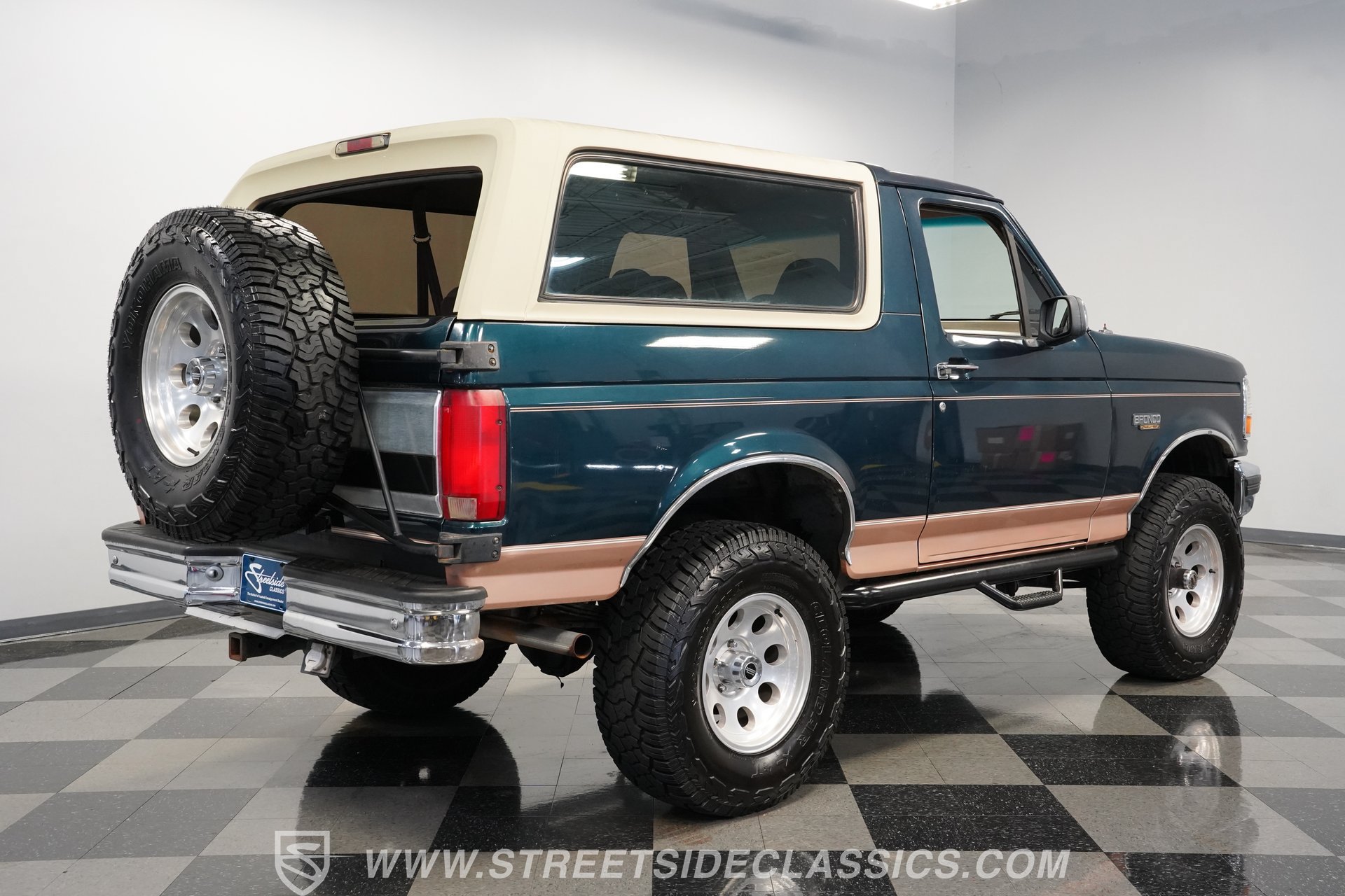 Used 1995 Ford Bronco Eddie Bauer AWD/4WD image 13