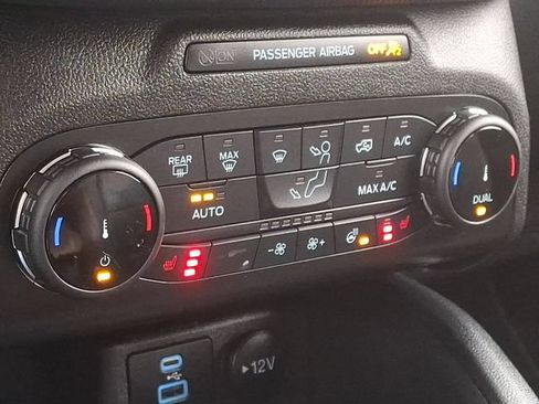 Used 2022 Ford Bronco Sport Outer Banks w/ Tech Package AWD/4WD image 17