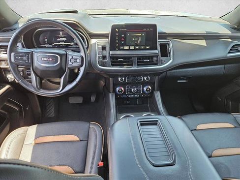 Used 2024 GMC Yukon AT4 w/ AT4 Premium Plus Package AWD/4WD image 18