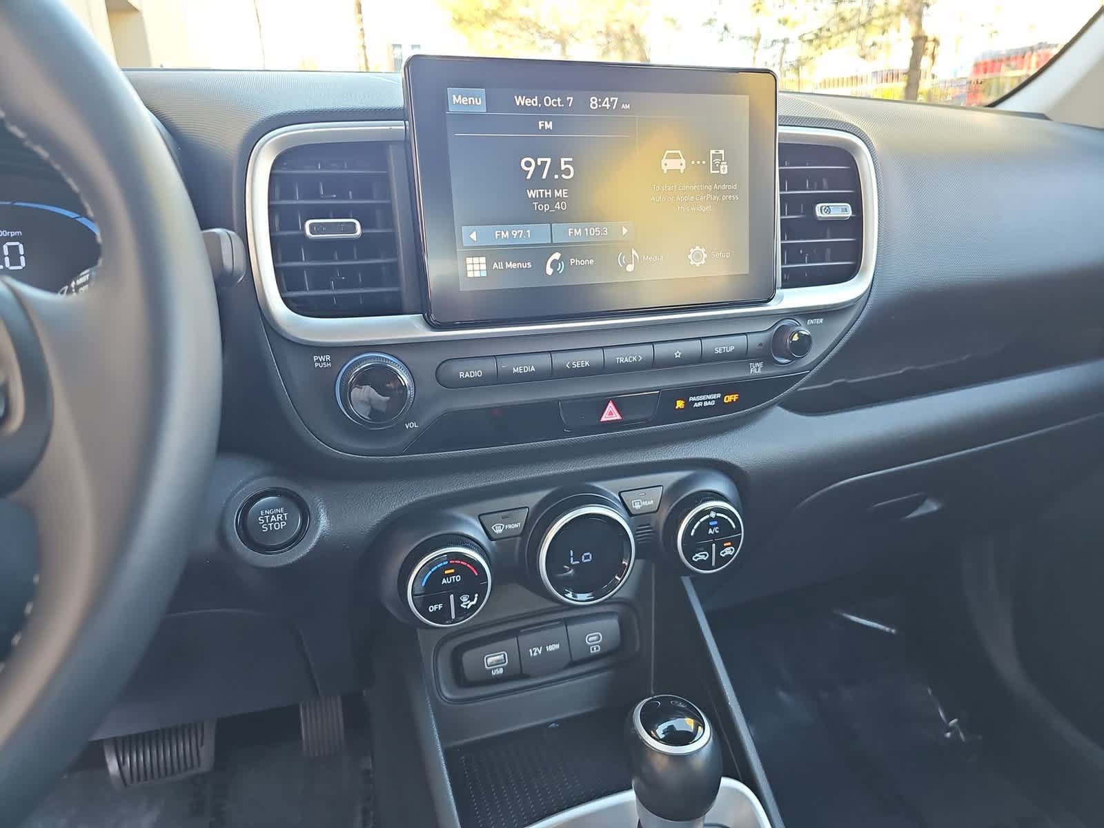 Certified 2024 Hyundai Venue SEL FWD image 20