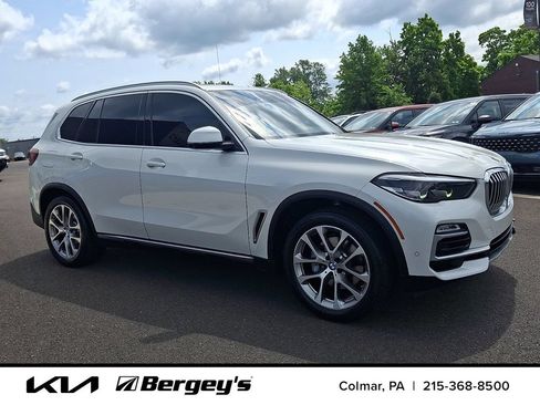 Used 2021 BMW X5 xDrive40i w/ Convenience Package AWD/4WD image 3