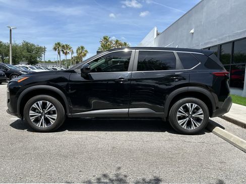 Used 2023 Nissan Rogue SV AWD/4WD image 5