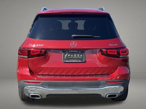 Used 2021 Mercedes-Benz GLB 250 4MATIC image 4