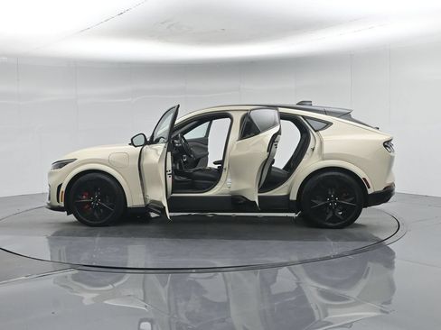 Used 2025 Ford Mustang Mach-E GT AWD/4WD image 34