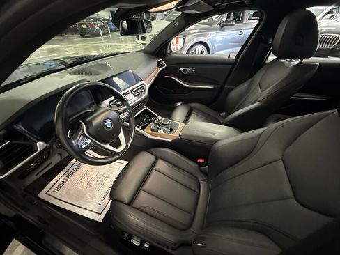 Used 2020 BMW 330i Sedan w/ Convenience Package RWD image 16