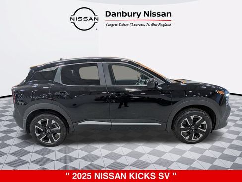 Certified 2025 Nissan Kicks SV w/ SV Premium Package AWD/4WD image 2