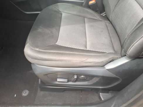 Used 2024 Ford Explorer XLT RWD image 16