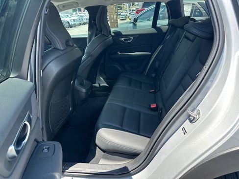 Used 2025 Volvo V60 B5 Cross Country Plus AWD/4WD image 21