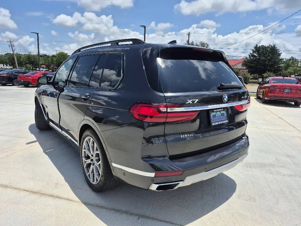 Used 2021 BMW X7 xDrive40i w/ Executive Package AWD/4WD image 8