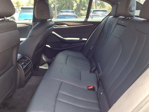 Used 2018 BMW 530e xDrive AWD/4WD image 8