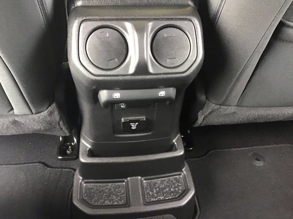 Used 2023 Jeep Wrangler Unlimited Rubicon 4xe w/ Steel Bumper Group AWD/4WD image 16