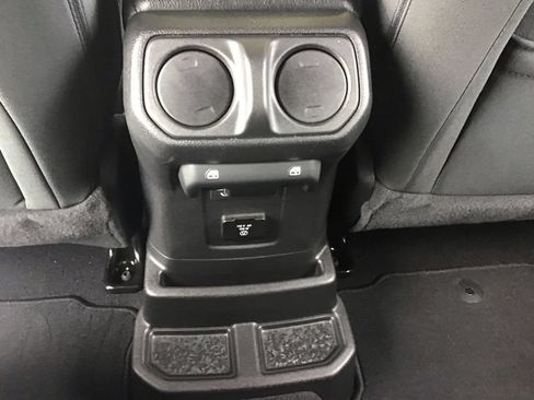 Used 2023 Jeep Wrangler Unlimited Rubicon 4xe w/ Steel Bumper Group AWD/4WD image 16