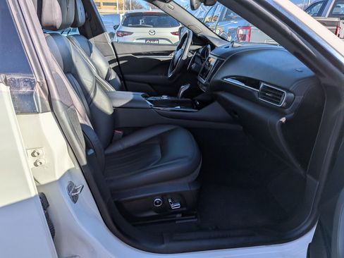 Used 2023 Maserati Levante Modena image 32