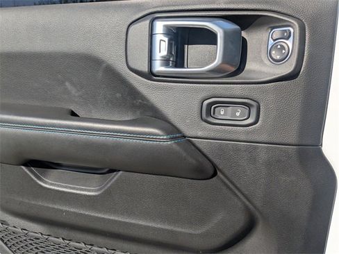 Used 2024 Jeep Wrangler High Altitude image 27