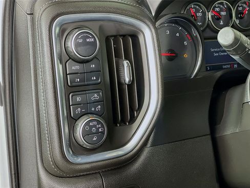 Used 2021 Chevrolet Silverado 2500 LTZ w/ LTZ Plus Package image 13