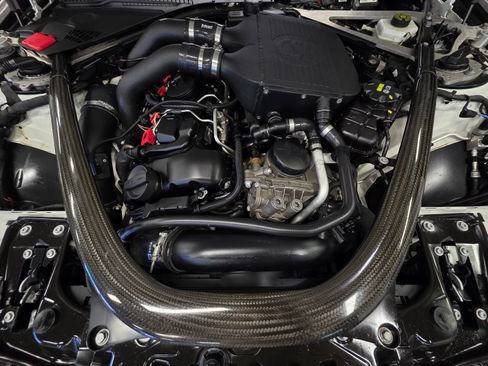 Used 2015 BMW M4 Coupe RWD image 3