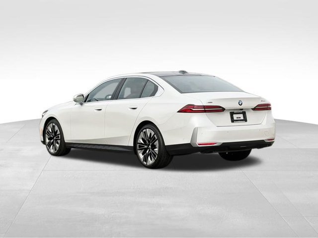 Certified 2026 BMW 540i xDrive AWD/4WD image 5