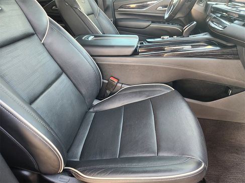 Used 2022 Cadillac Escalade ESV Sport w/ Touring Package image 12