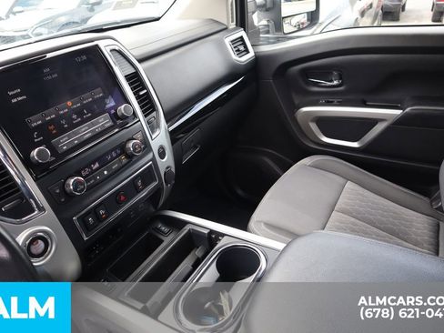 Used 2021 Nissan Titan SV w/ SV Convenience Package image 33