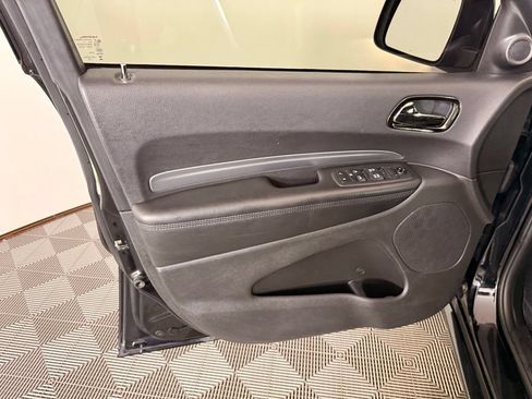 Used 2019 Dodge Durango GT w/ Blacktop Package AWD/4WD image 18