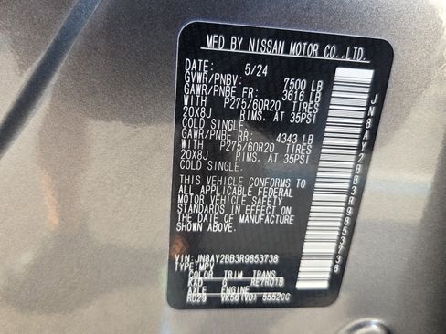 Used 2024 Nissan Armada SL w/ Captain's Chairs Package AWD/4WD image 20