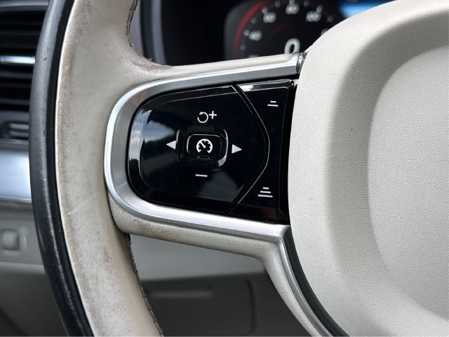 Used 2017 Volvo XC90 T6 Momentum w/ Vision Package AWD/4WD image 34