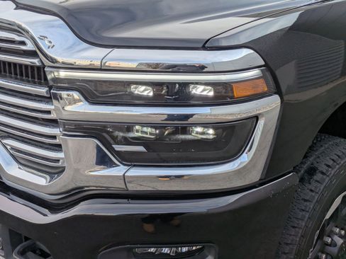 Used 2025 RAM 2500 Laramie image 10