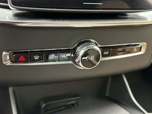 New 2026 Volvo XC90 B5 Core AWD/4WD image 15