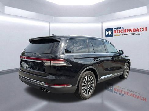 Used 2023 Lincoln Aviator Reserve image 4