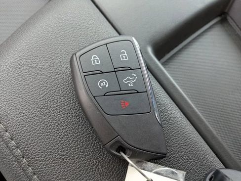 Used 2026 GMC Sierra 1500 Elevation AWD/4WD image 32