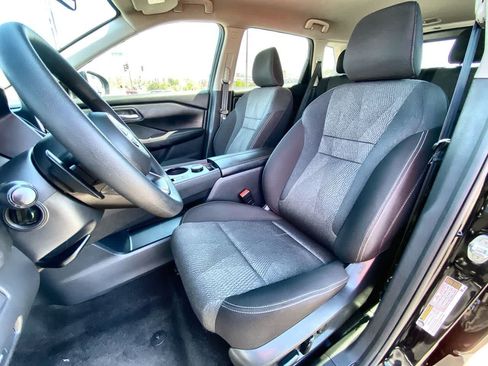 Used 2024 Nissan Rogue SV AWD/4WD image 11
