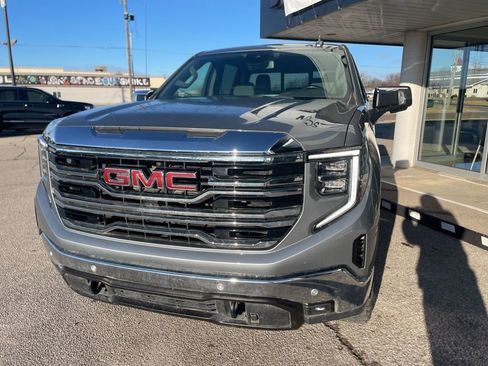 Used 2024 GMC Sierra 1500 SLT w/ SLT Premium Plus Package image 8