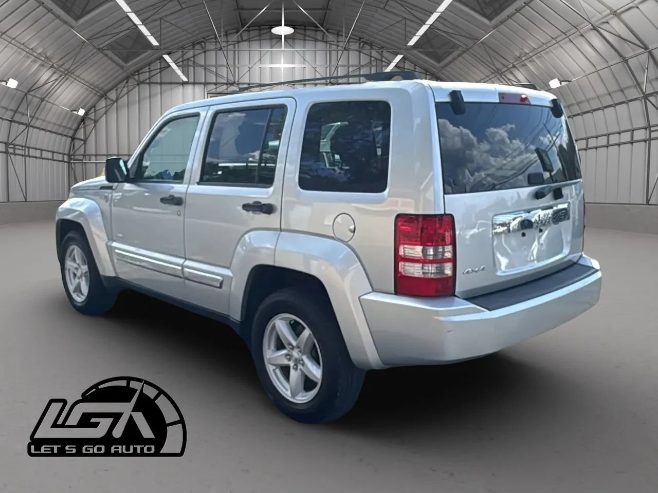 Used 2012 Jeep Liberty Sport AWD/4WD image 5
