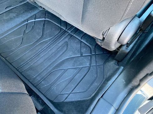 Used 2020 Chevrolet Blazer LT image 33