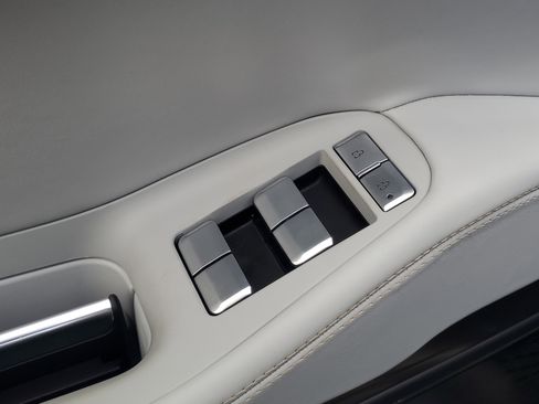 New 2025 Lincoln Navigator L Black Label image 10