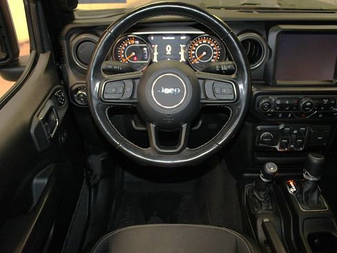 Used 2021 Jeep Gladiator Sport AWD/4WD image 13