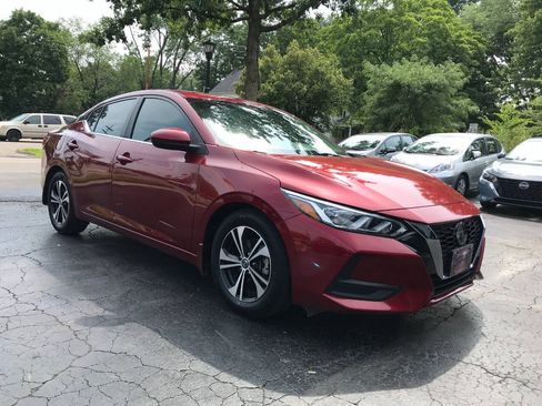 Used 2021 Nissan Sentra SV FWD image 2