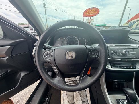 Used 2015 Honda Accord LX image 18