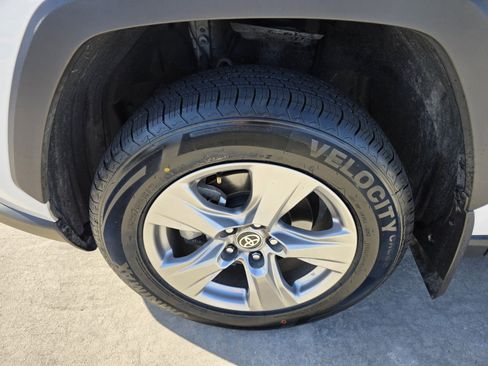 Certified 2024 Toyota RAV4 XLE w/ Convenience Package image 13